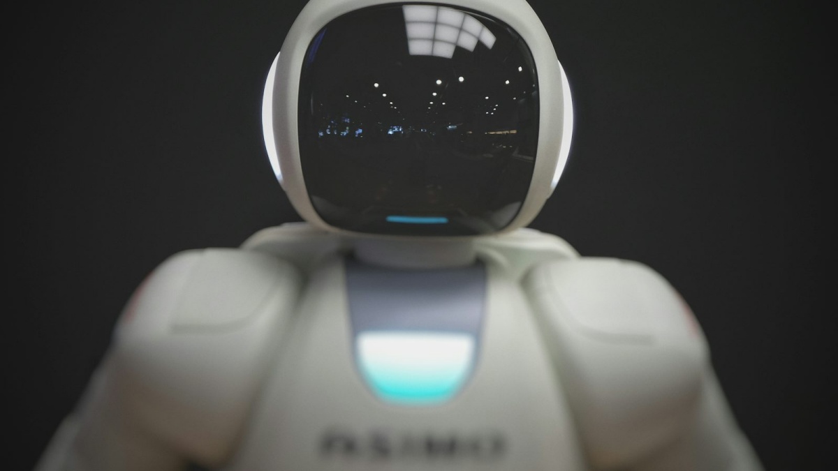 设计师用智能修图一键提升视觉体验，图像处理神器实测